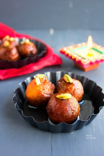 bread gulab jamun