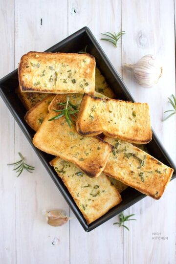 easy homemade garlic bread