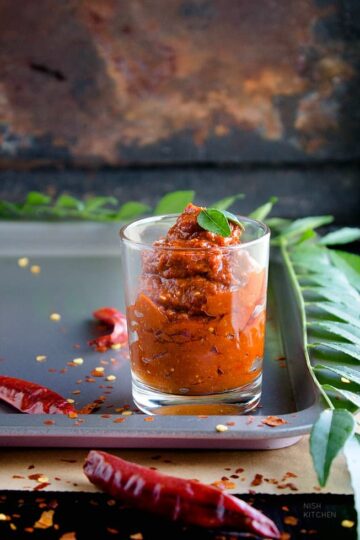 red chilli garlic chutney recipe video