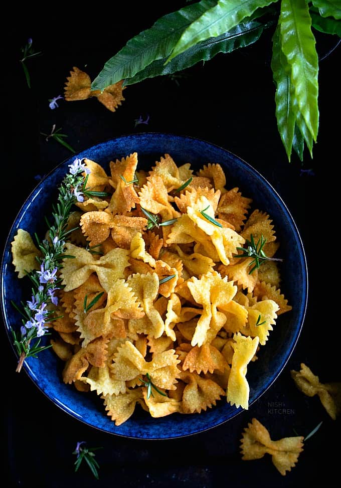 Chaat spiced pasta chips