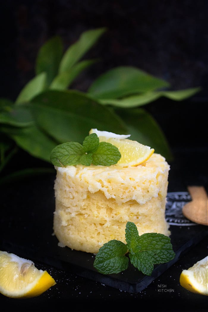 Lemon cake in microwave