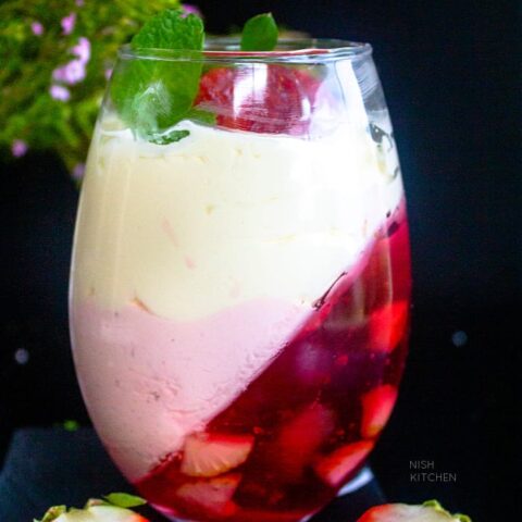 Strawberry Jelly Parfait Recipe