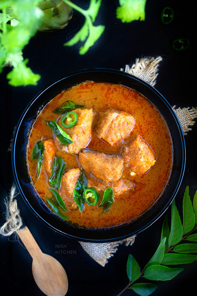 Meen gassi or Mangalorean fish curry recipe