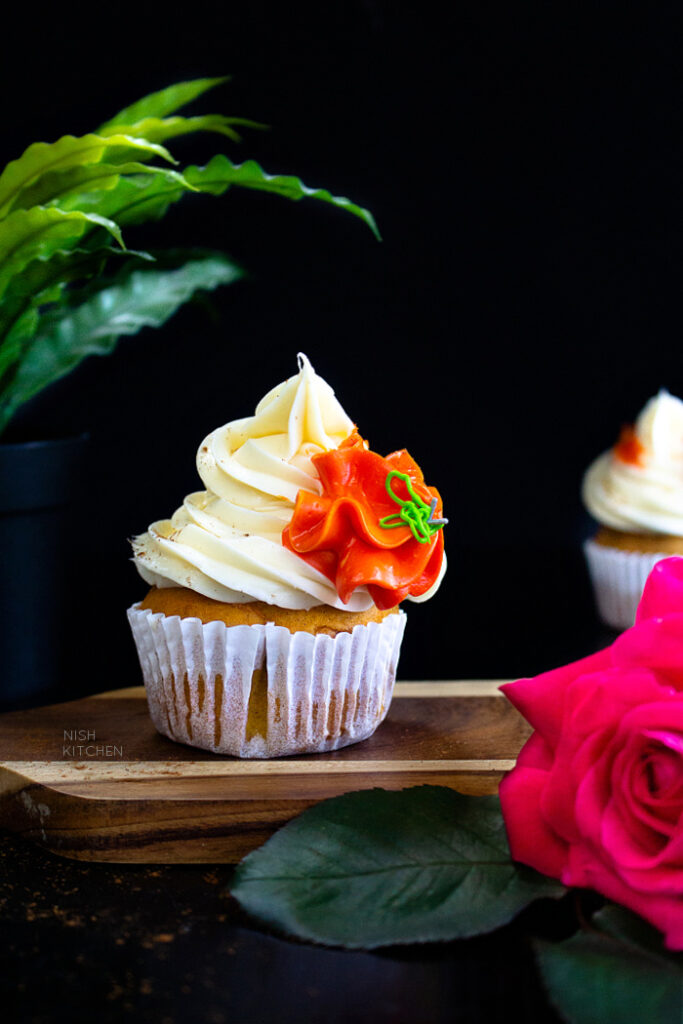 Pumpkin cupcakes with cream cheese frosting recipe video