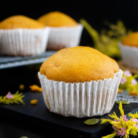 Easy pumpkin muffins recipe video