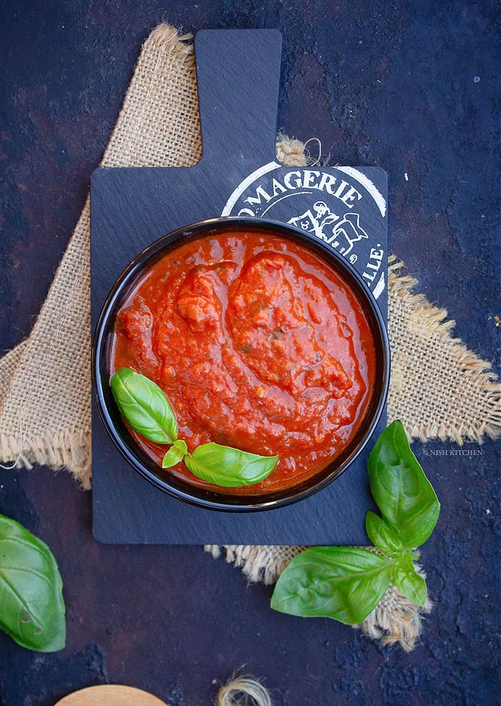 Tomato pasta sauce recipe video