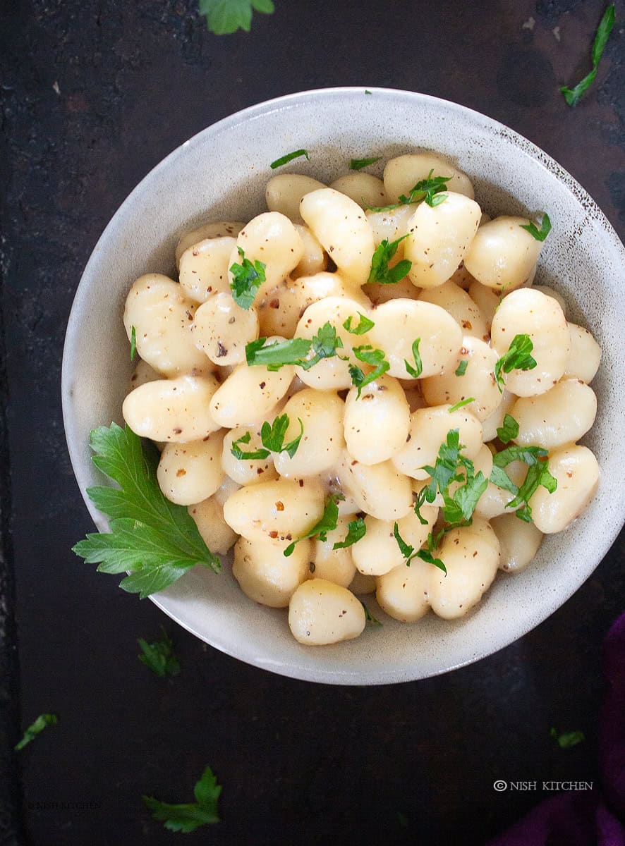 cacio e pepe gnocchi