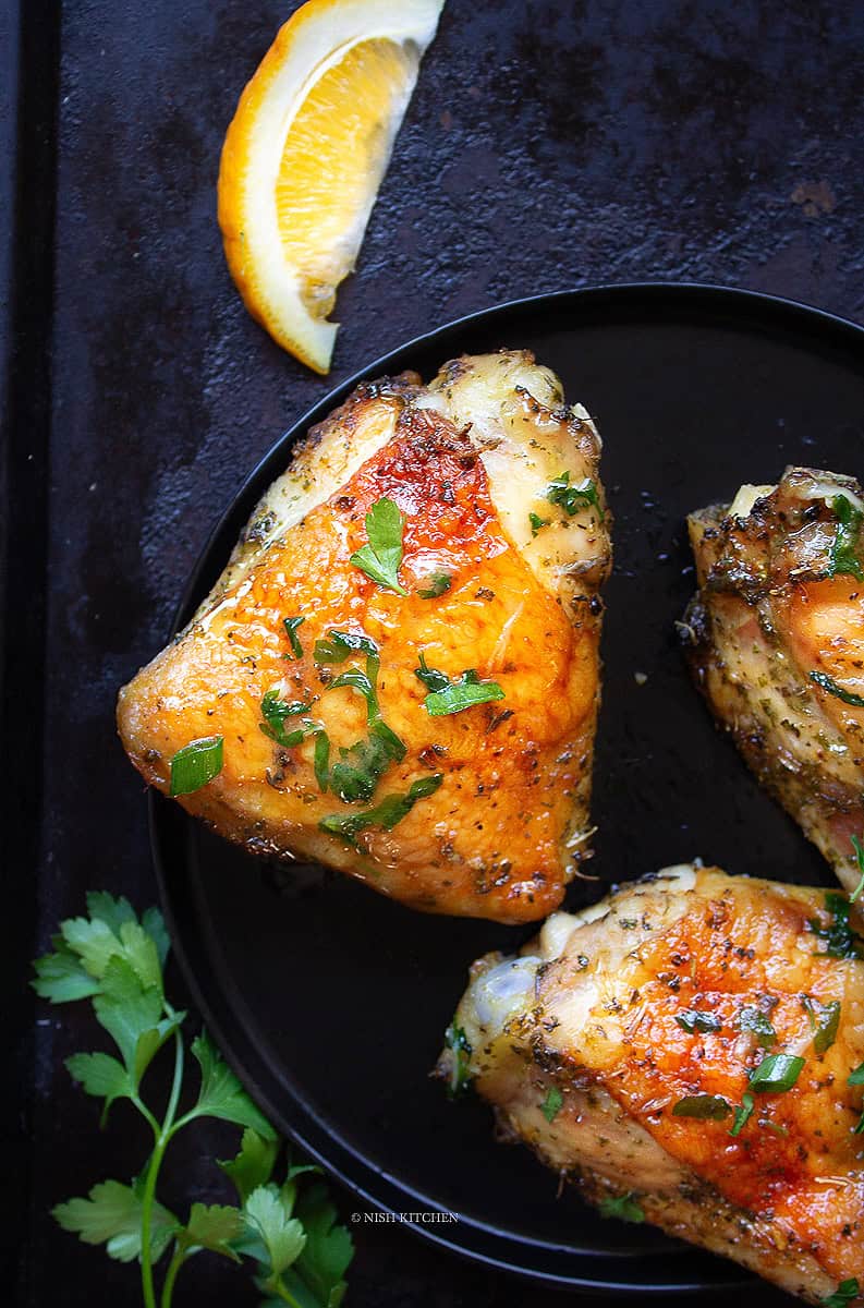 close up of garlic herb chicken